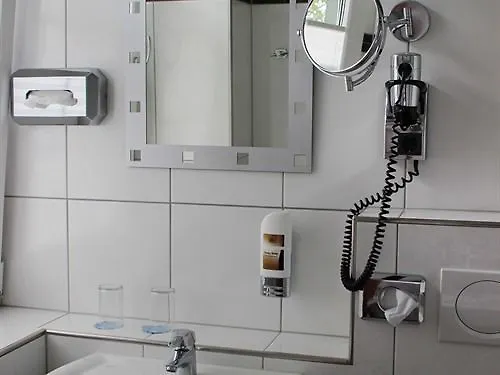 Hotel Hotel-restaurant Mengeder Volksgarten 2*