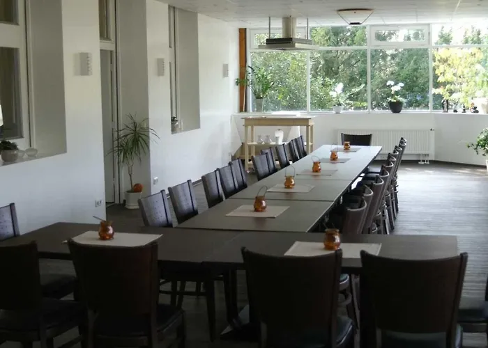 Hotel Hotel-restaurant Mengeder Volksgarten 2*