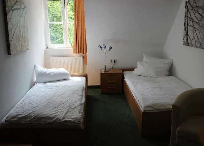 Hotel-restaurant Mengeder Volksgarten 2*