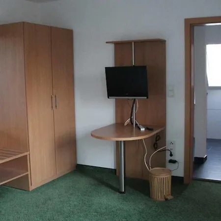 Hotel-restaurant Mengeder Volksgarten 2*